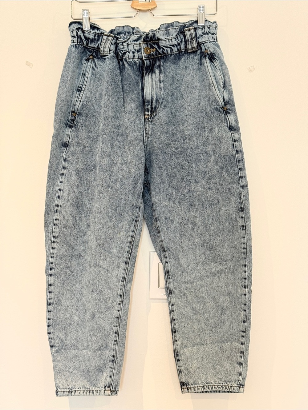 Zara High-Waisted Paperbag Acid Wash Denim Jeans, Tapered leg, Size 30